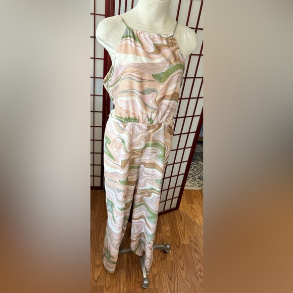 LUSH Danielle Retro Print Cut-Out, Open Back Jumpsuit NWOT - Picture 4 of 7